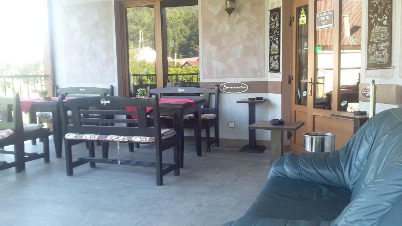 Pensiunea Mallorca Vişeu de Sus Extérieur photo